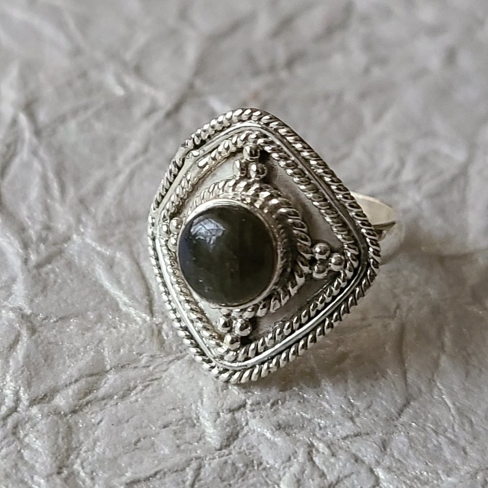 Labradorite Ring Size 8 Sterling Silver-Labradorite Stone Ring-Gemstone Ring - Picture 2 of 12